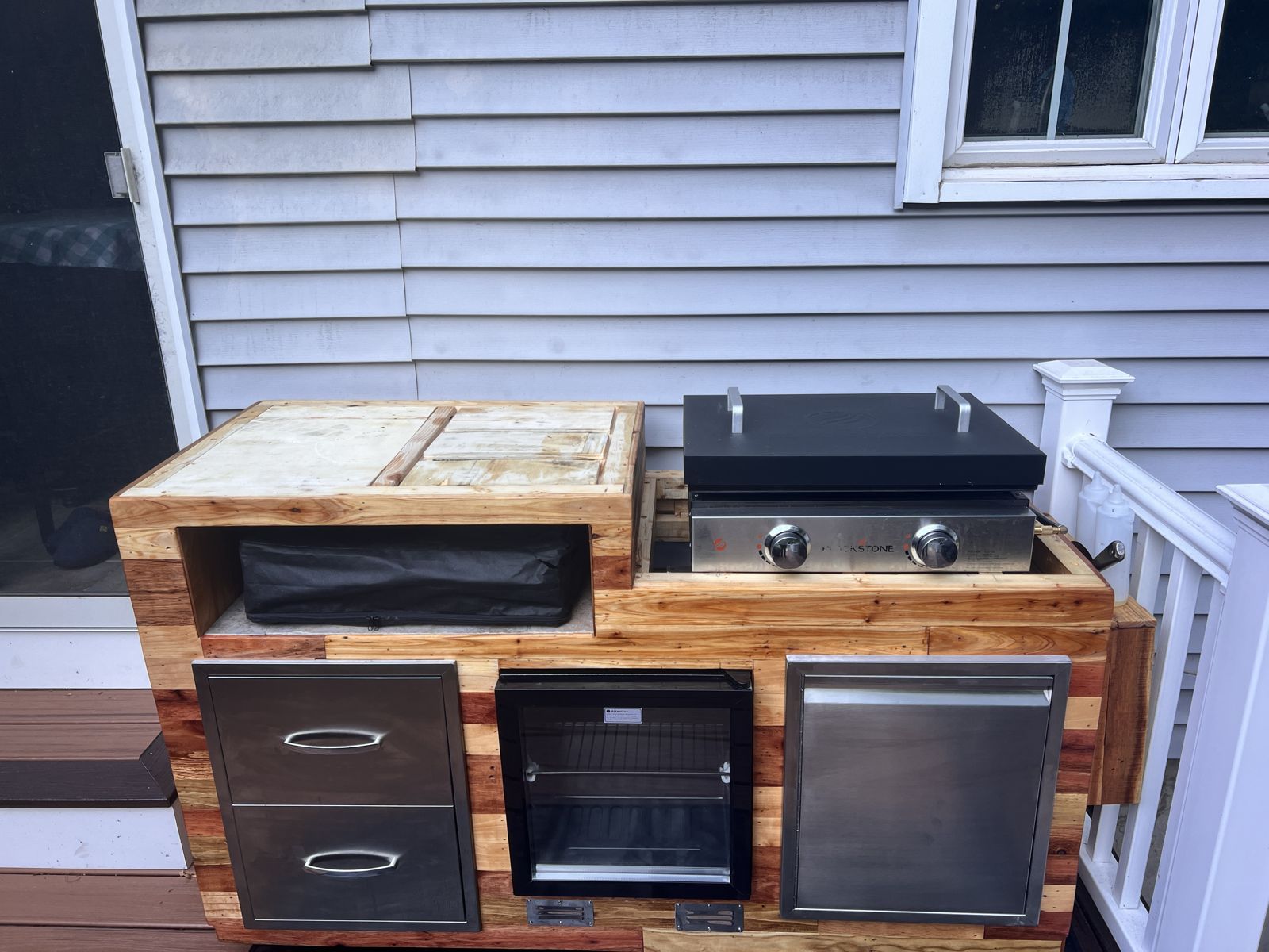 Finished wood, griddle and pizza oven in place